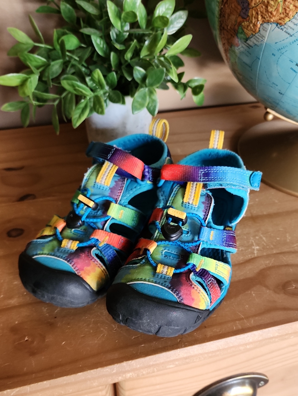 KEEN size 13 Seacamp II CNX Tie Dye